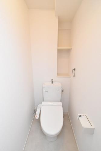 トイレ　清潔感のある空間です。