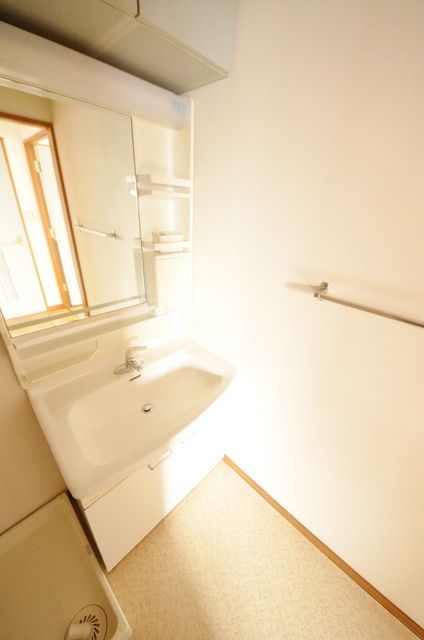 洗面設備　嬉しい独立洗面台