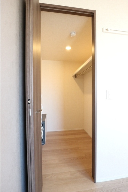 収納　ウォークインクローゼット