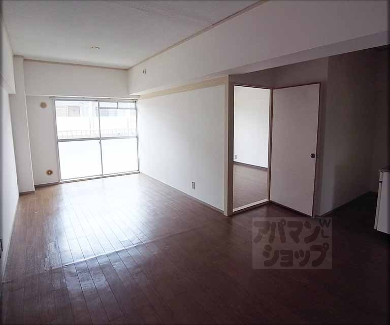 居室・リビング　広々としたリビングです。