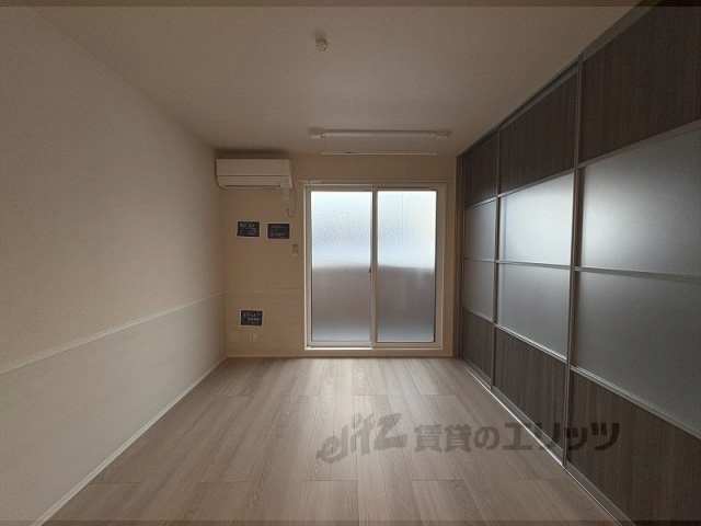 居室・リビング　居室