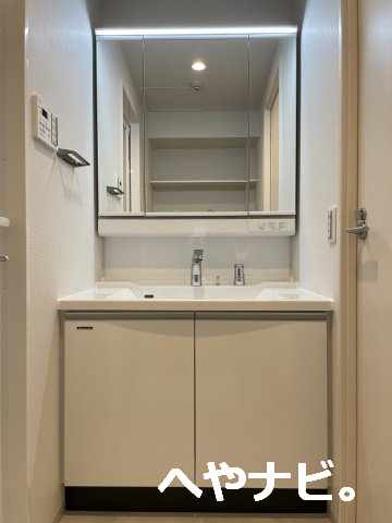 洗面設備　★洗面台※別号室写真です。