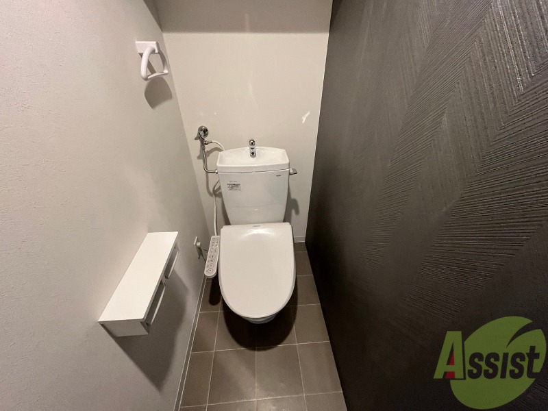 トイレ　シャワートイレになっているので快適です！