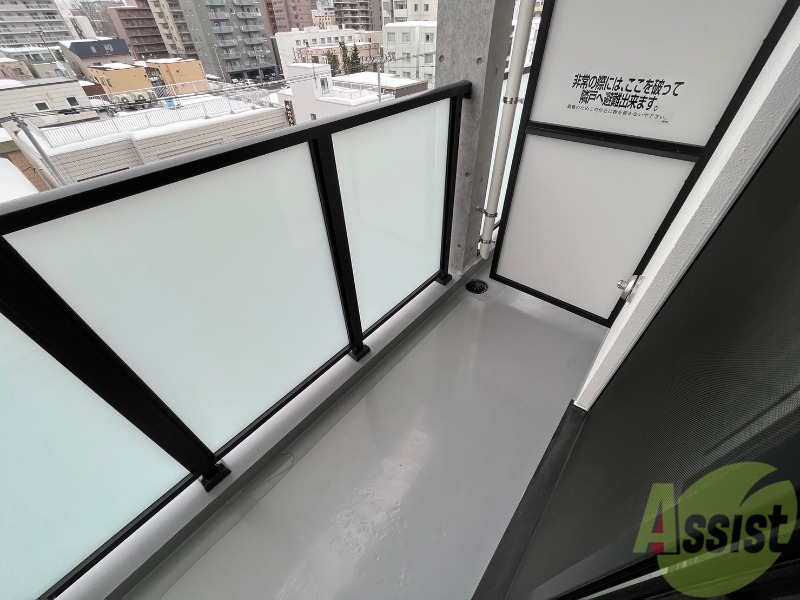 バルコニー　バルコニーが付いていますので一息ついてみてはいかがですか。