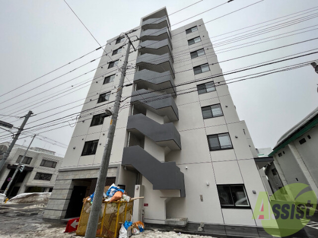 建物外観　札幌市北区北１２条西「アルファスクエア北１２西３」