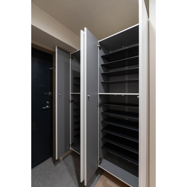 収納　シューズボックス