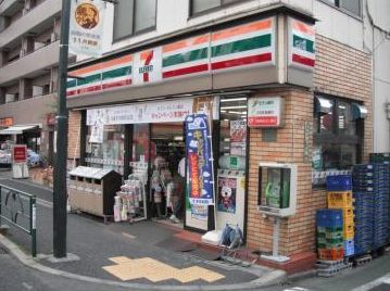 コンビニ　セブンイレブン文京千駄木店（コンビニ）まで159m