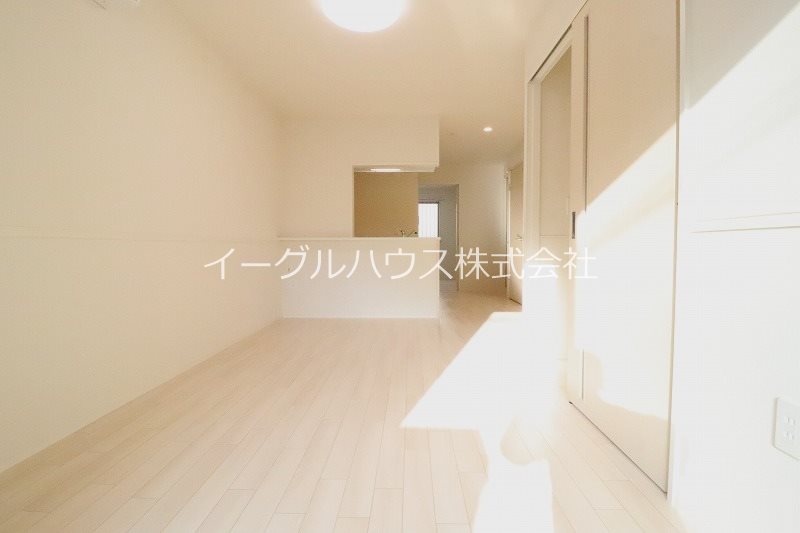 居室・リビング　別部屋写真使用