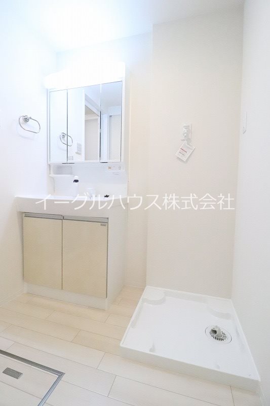 洗面設備　別部屋写真使用