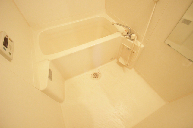 バス・シャワールーム　※別室の参考写真の為、現況優先です。