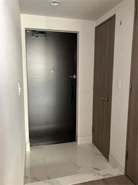 玄関　落ち着いた玄関です