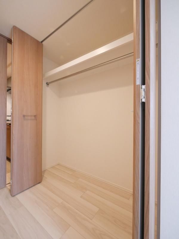 収納　豊島千早レジデンス　豊島区千早3