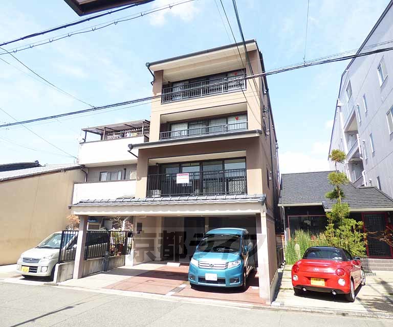 建物外観　落ち着いた雰囲気の外観です。