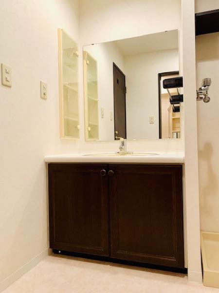 洗面設備　同建物参考写真