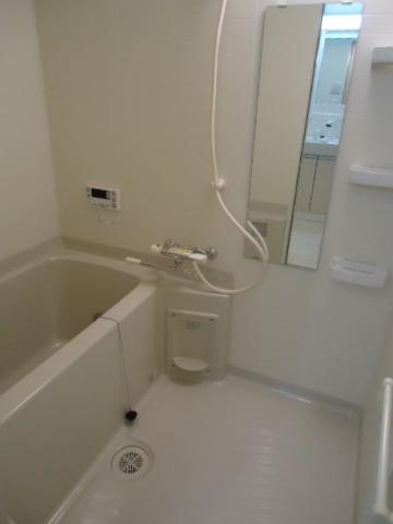 バス・シャワールーム　きれいなお風呂です
