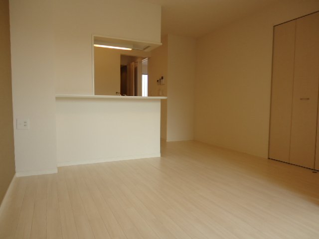 居室・リビング　ゆったり過ごせる居間です