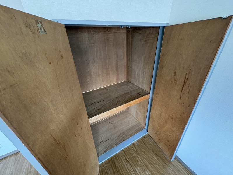 収納　301号室の写真です