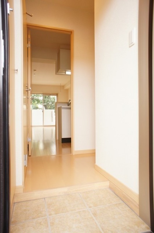 玄関　図面と現状に相違がある場合には現状を優先