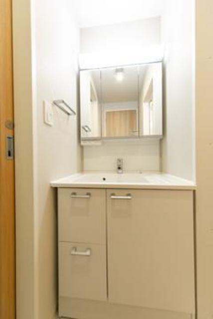 洗面設備　※写真は同タイプ住戸です。