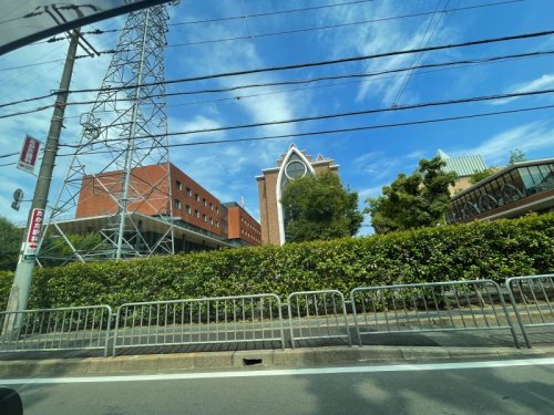 大学・短大　私立近畿大学 東大阪キャンパス（大学・短大）まで274m