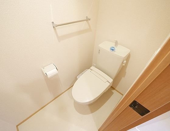 トイレ　反転タイプ