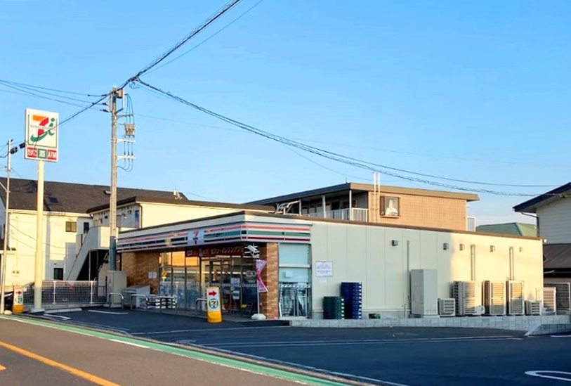 コンビニ　セブン-イレブン 横浜桜ヶ丘１丁目店（コンビニ）まで755m