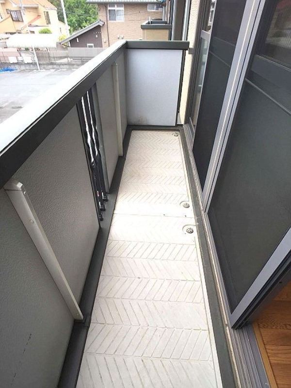 バルコニー　図面と現状に相違がある場合には現状を優先