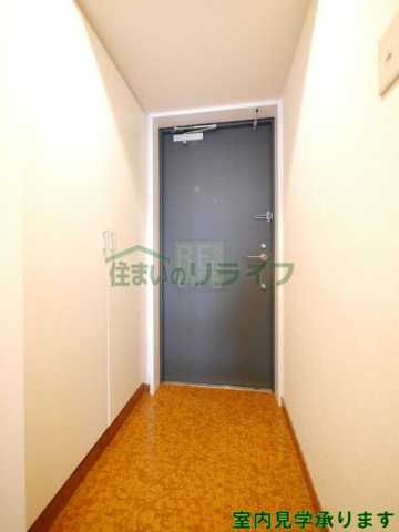 玄関　コンフォリア新宿御苑I