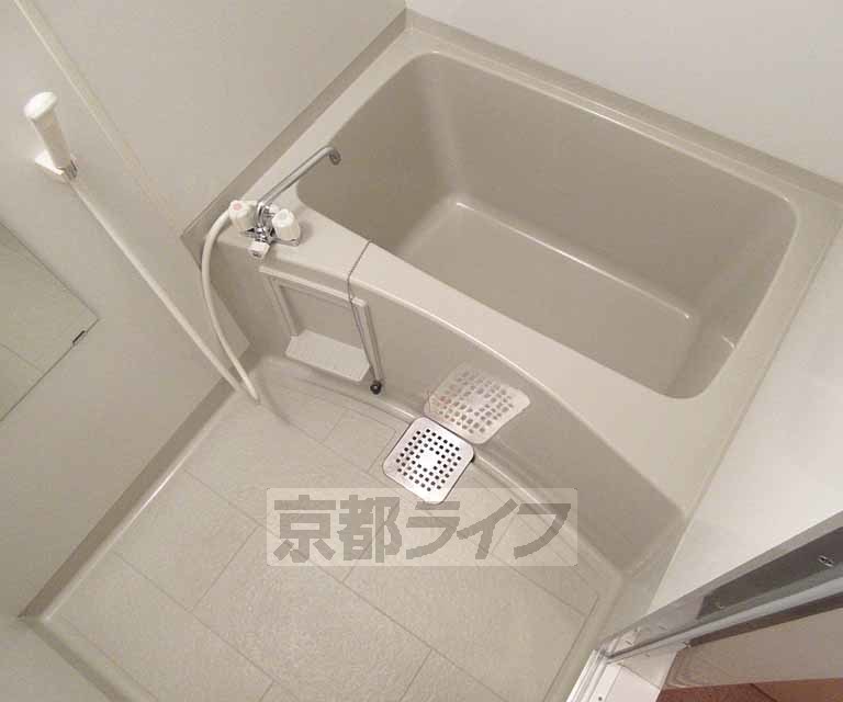 バス・シャワールーム　コンパクトなお風呂です