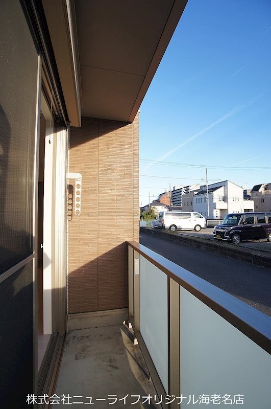 バルコニー　南向きで日当たり良好♪お洗濯物もよく乾きます♪