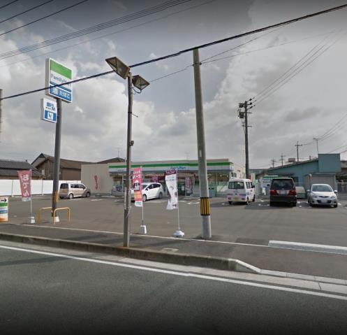 コンビニ　ファミリーマート（コンビニ）まで497m