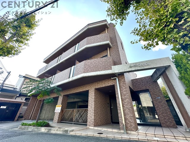 建物外観　オートロック付きで安心です♪