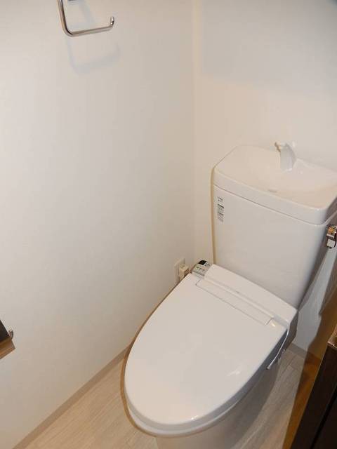 トイレ　シャワートイレ