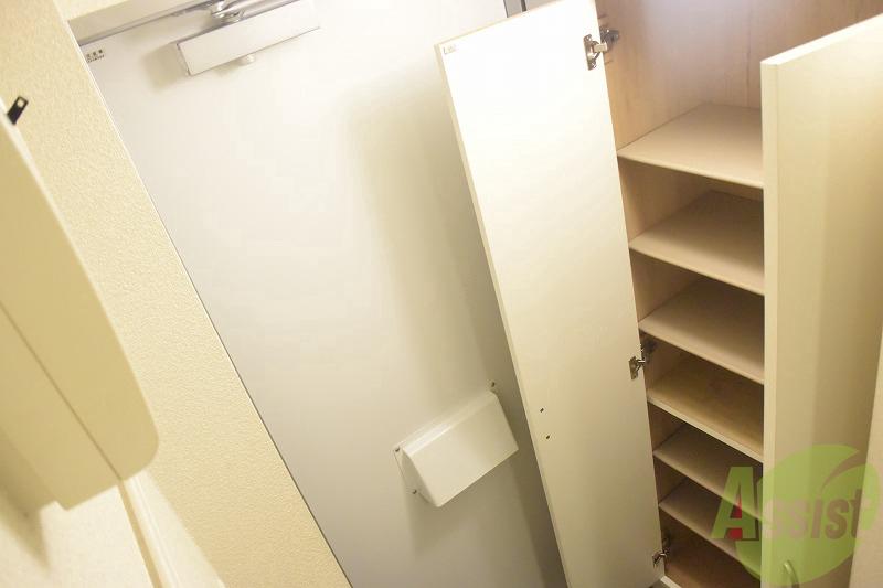玄関　大容量のシューズボックス付き！！