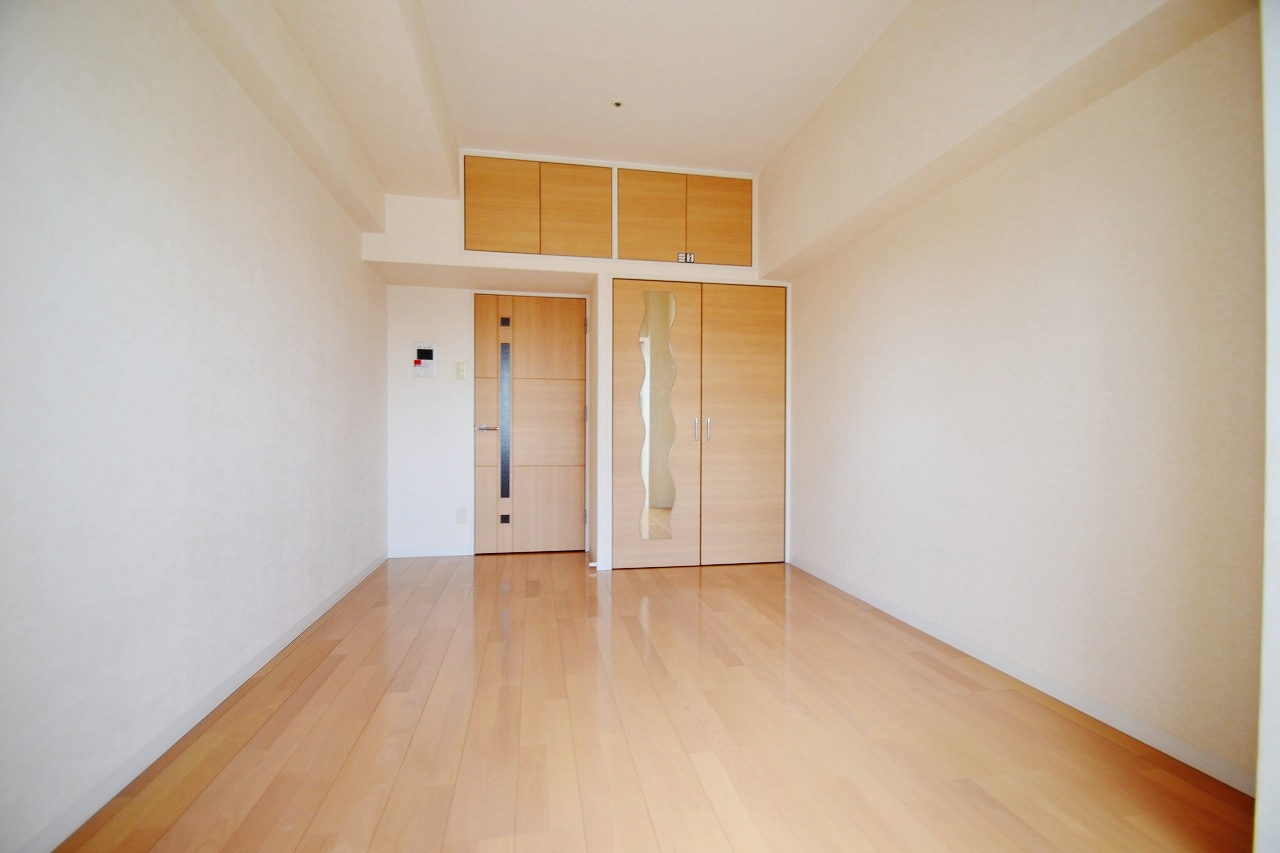 居室・リビング　南向きの日当たり良好なお部屋☆