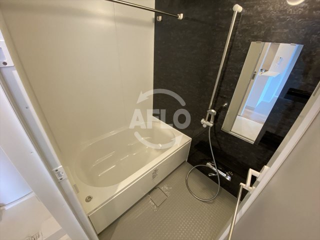 バス・シャワールーム　リフレ天満橋　浴室