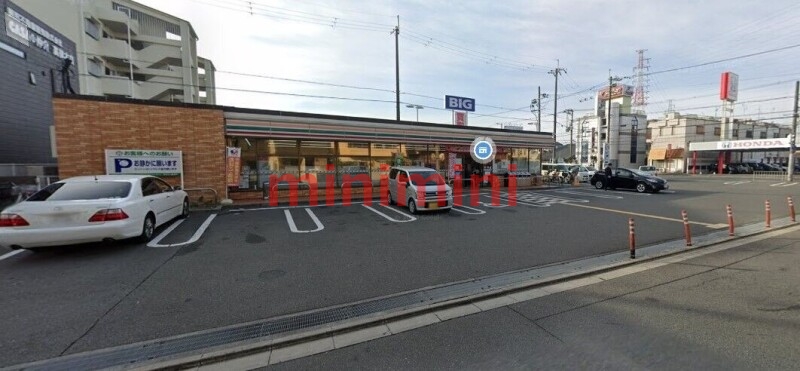 コンビニ　セブンイレブン高槻松川町店（コンビニ）まで307m