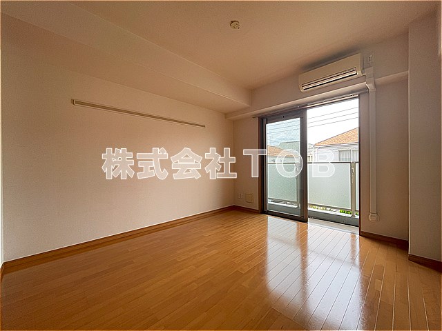 居室・リビング　洋室７帖※別号室同間取り参考写真