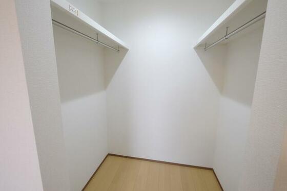 収納　ウォークインクローゼット