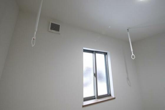 その他設備　室内物干スペース