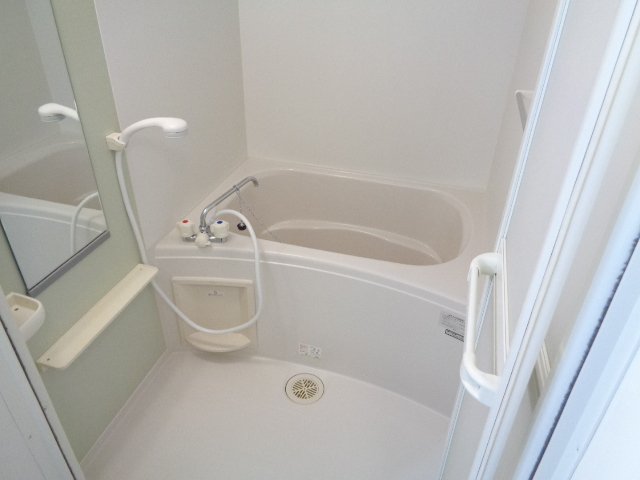 バス・シャワールーム　お風呂です