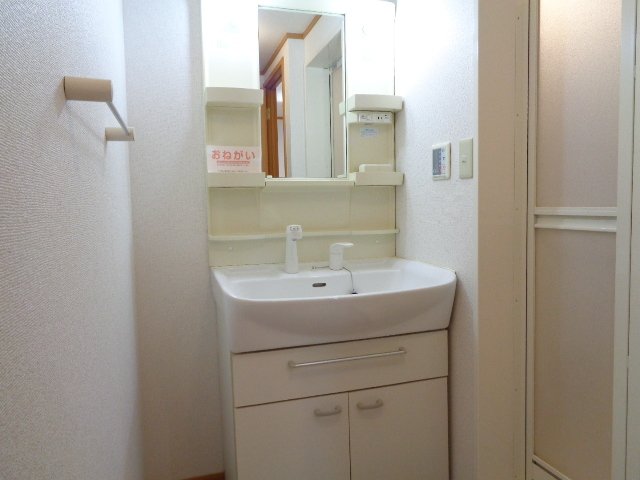 洗面設備　広い洗面スペース