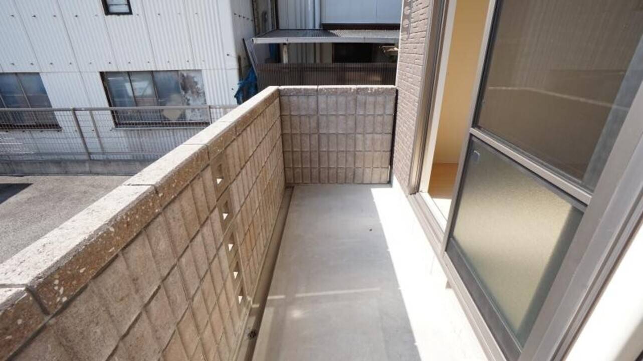 バルコニー　バルコニー