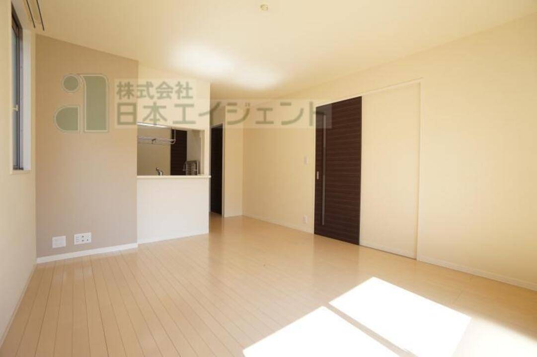 居室・リビング　リビング