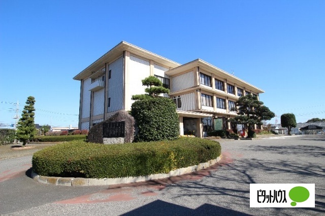 役所　伊勢崎市あずま支所（役所）まで1092m