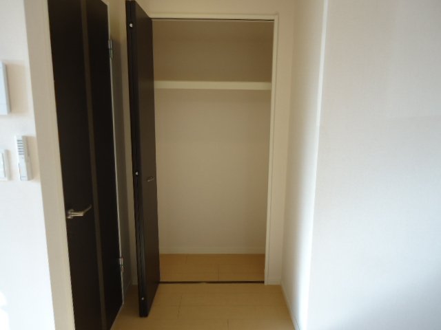 収納　リビング　収納