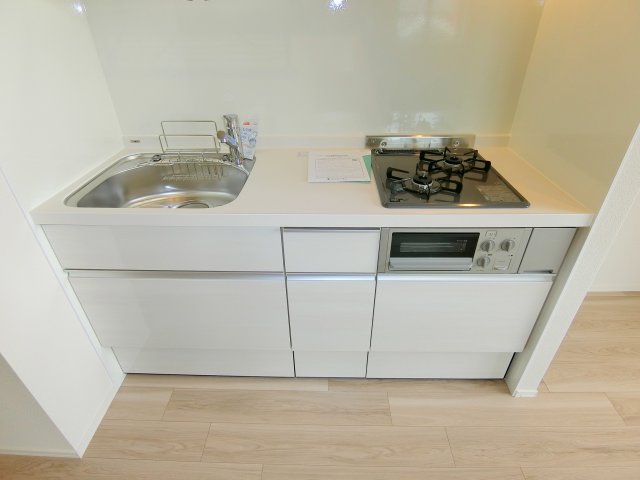 キッチン　ガス3口システムキッチン