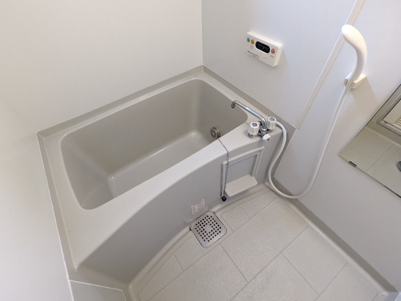 バス・シャワールーム　図面と現状に相違がある場合には現状を優先