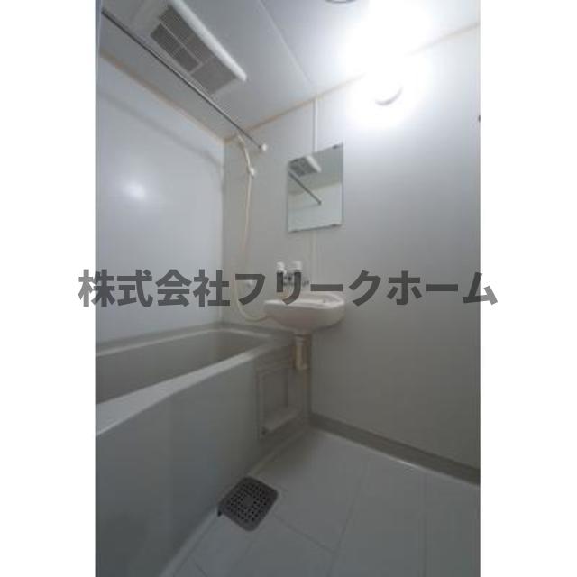 バス・シャワールーム　※写真は同タイプ住戸です。
