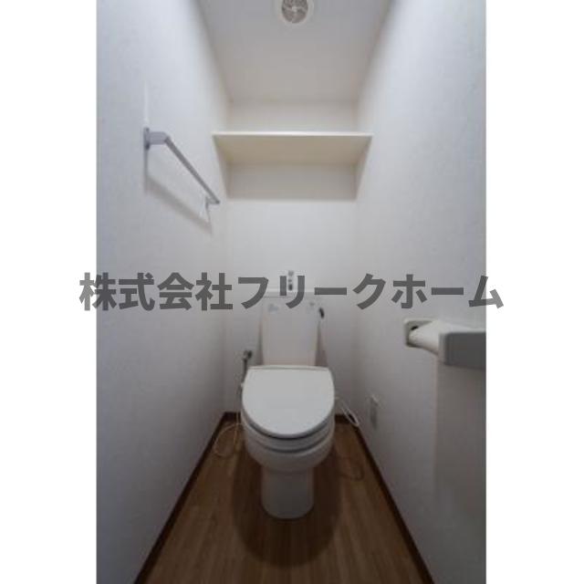 トイレ　※写真は同タイプ住戸です。